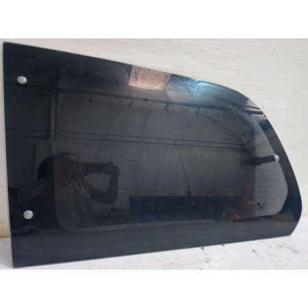 Recambio de luna custodia trasera izquierda para kia carnival ii 2.9 crdi lx referencia OEM IAM 43R00108  