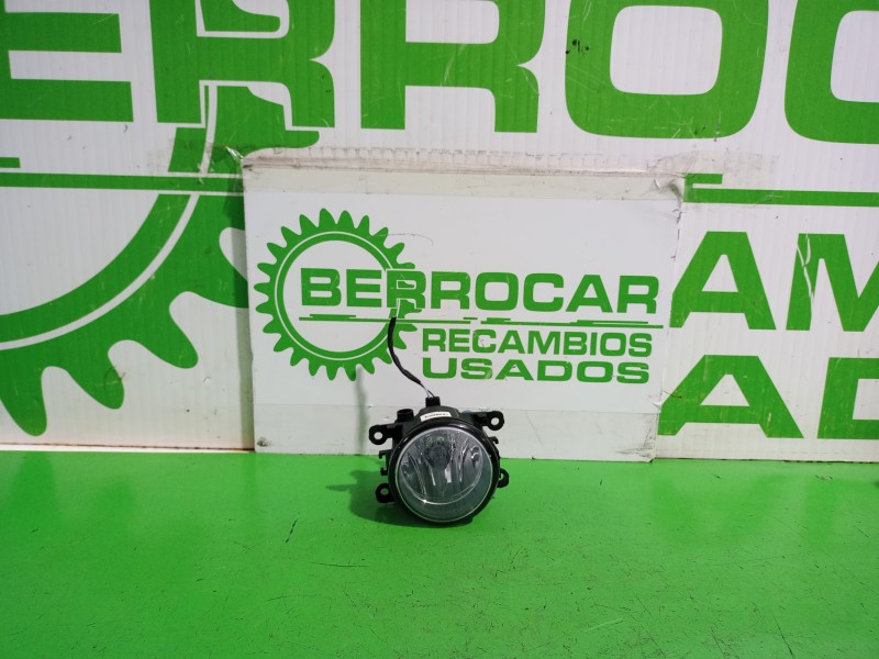 Recambio de faro antiniebla derecho para renault laguna grandtour iii renault laguna iii grandtour referencia OEM IAM 8200074008