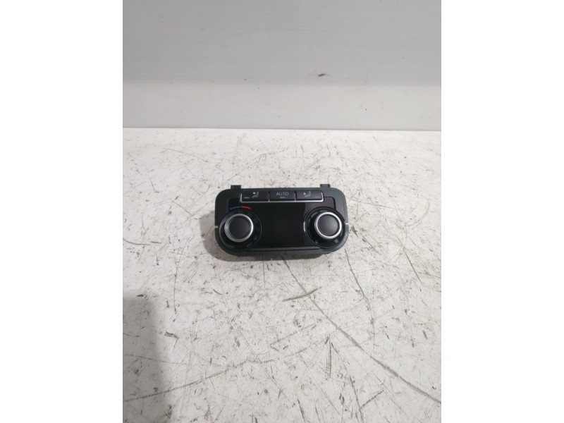 Recambio de mando climatizador para seat 124 1.6 referencia OEM IAM 93013825017  