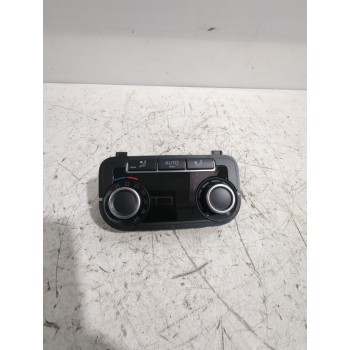 Recambio de mando climatizador para seat 124 1.6 referencia OEM IAM 93013825017  