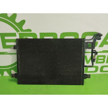 Recambio de condensador / radiador aire acondicionado para volkswagen passat berlina (3b3) 1.6 referencia OEM IAM 3B0260401  