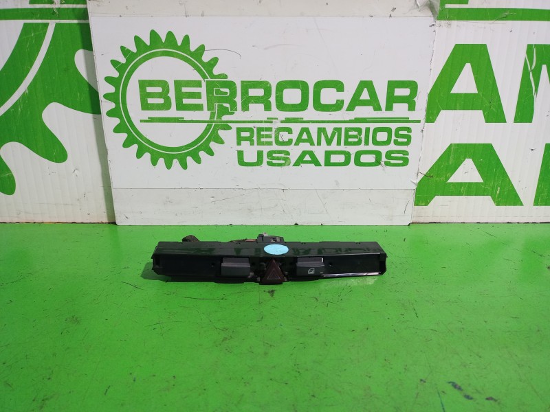 Recambio de warning para opel astra h berlina elegance referencia OEM IAM 660332  