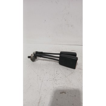Recambio de enganche cinturon trasero derecho para seat arosa (6h1) 1.4 tdi referencia OEM IAM 6X0857488  
