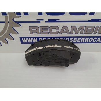 Recambio de cuadro instrumentos para toyota yaris referencia OEM IAM 838000D660D  