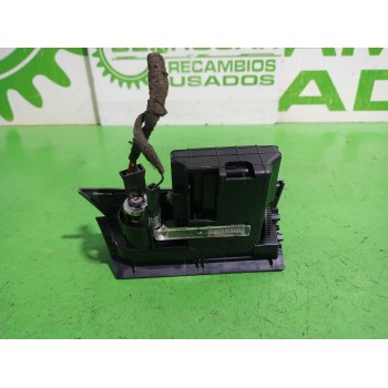 Recambio de cenicero para opel astra h berlina elegance referencia OEM IAM 315740100 / 13133284  