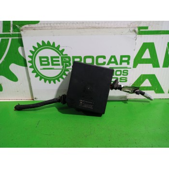 Recambio de caja reles / fusibles para renault laguna grandtour iii renault laguna iii grandtour referencia OEM IAM 284B63984R  