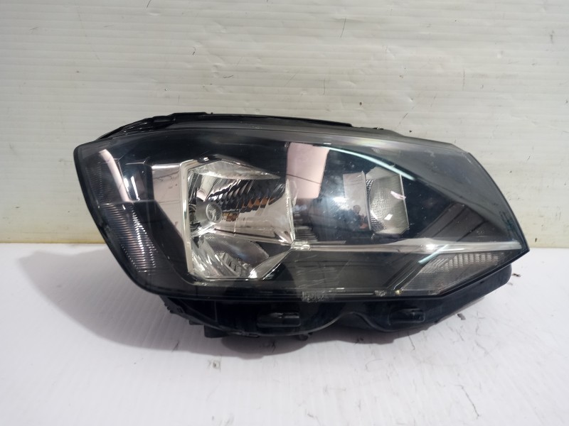 Recambio de faro derecho para volkswagen transporter t6 t6 caravelle trendline referencia OEM IAM 90073565  