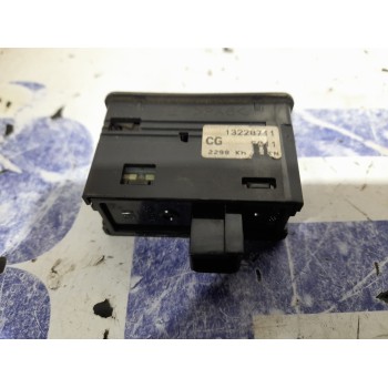 Recambio de mando elevalunas trasero izquierdo para opel zafira b referencia OEM IAM 13228711  