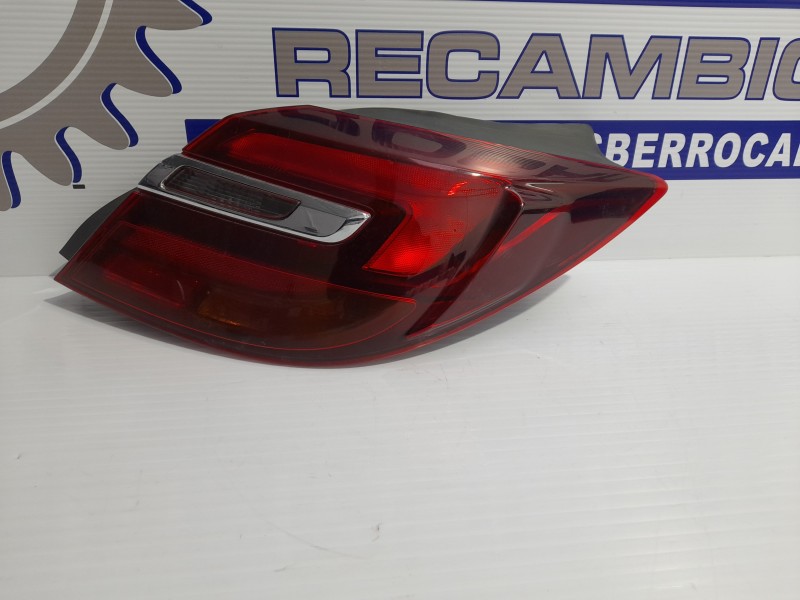 Recambio de piloto trasero derecho para opel insignia berlina 2.0 16v cdti referencia OEM IAM 21098012  