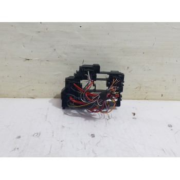 Recambio de caja reles / fusibles para volkswagen transporter t6 t6 caravelle trendline referencia OEM IAM 7E0937503D  