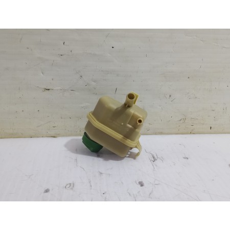 Recambio de deposito servo para volkswagen transporter t6 t6 caravelle trendline referencia OEM IAM 7E0422371G  