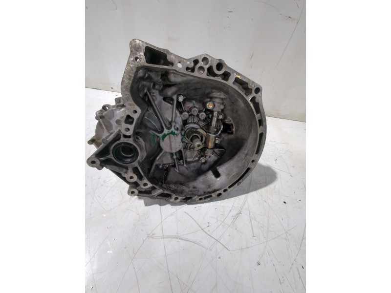 Recambio de caja cambios para peugeot 107 (pm_, pn_) 1.4 hdi referencia OEM IAM 20TT010  