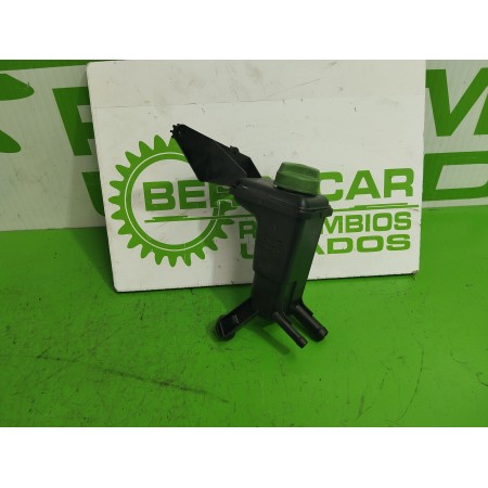 Recambio de deposito servo para volkswagen passat berlina (3b3) 1.6 referencia OEM IAM 3B0422371  