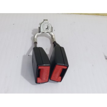 Recambio de enganche cinturon trasero derecho para skoda fabia (5j2 ) family referencia OEM IAM 5J6857488  