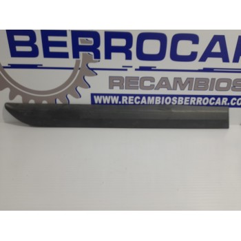 Recambio de moldura lateral para citroën jumpy combi 2.0 blue-hdi fap referencia OEM IAM 9808749077  