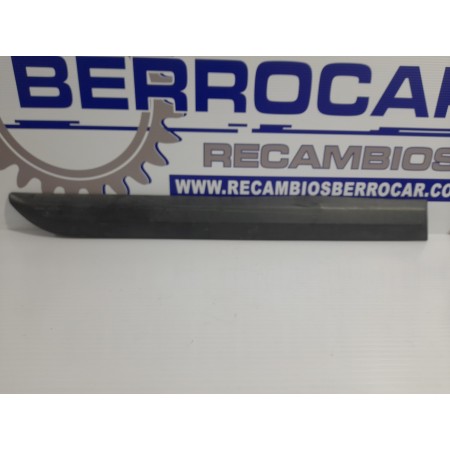 Recambio de moldura lateral para citroën jumpy combi 2.0 blue-hdi fap referencia OEM IAM 9808749077  