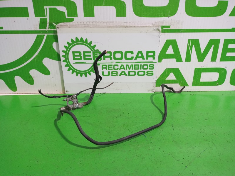 Recambio de borna negativa para renault laguna grandtour iii renault laguna iii grandtour referencia OEM IAM 240800014R  