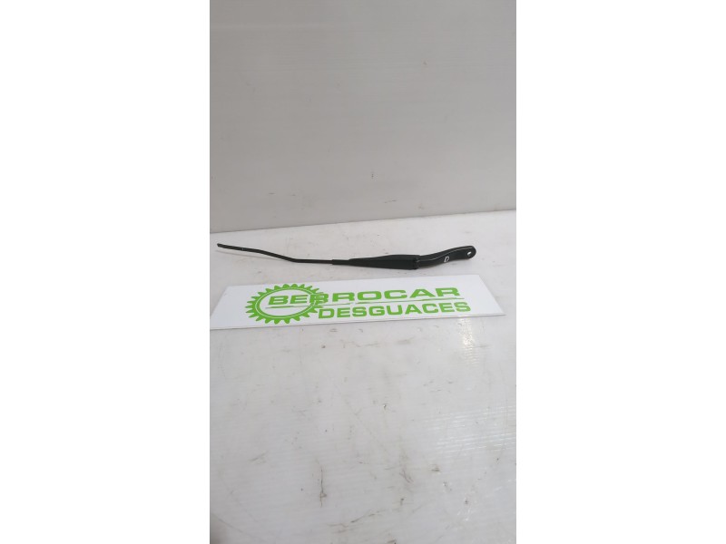 Recambio de brazo limpia delantero derecho para dacia duster (hm_) 1.0 tce 90 referencia OEM IAM 288869727R  