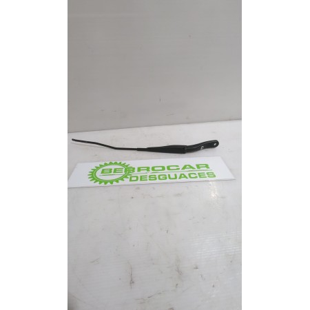 Recambio de brazo limpia delantero derecho para dacia duster (hm_) 1.0 tce 90 referencia OEM IAM 288869727R  