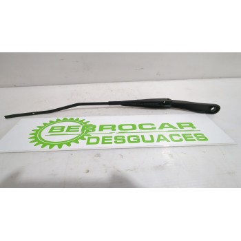Recambio de brazo limpia delantero derecho para dacia duster (hm_) 1.0 tce 90 referencia OEM IAM 288869727R  
