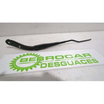 Recambio de brazo limpia delantero izquierdo para dacia duster (hm_) 1.0 tce 90 referencia OEM IAM 288817528R  