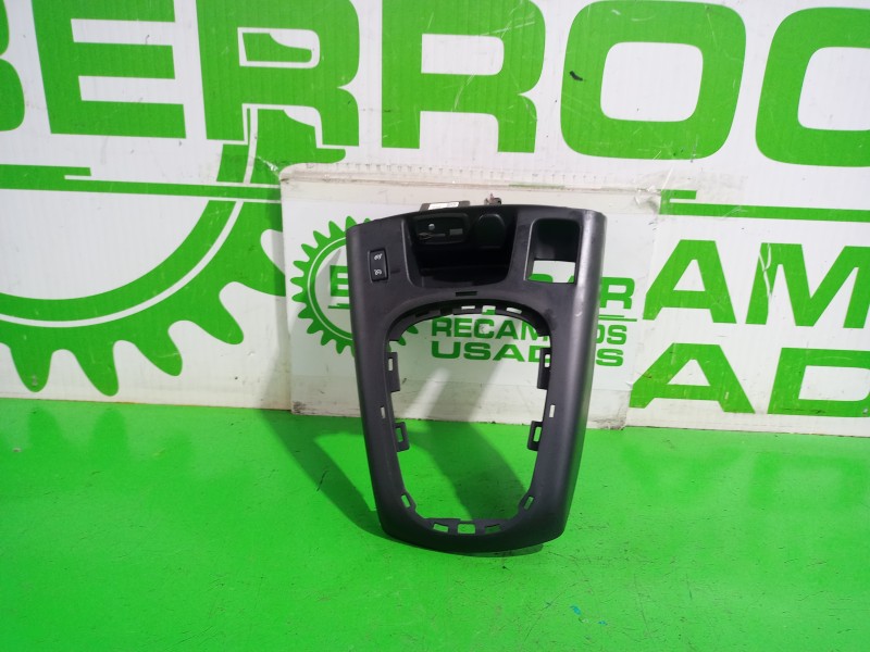 Recambio de moldura para renault scenic iii xmod bose referencia OEM IAM 969330001R  