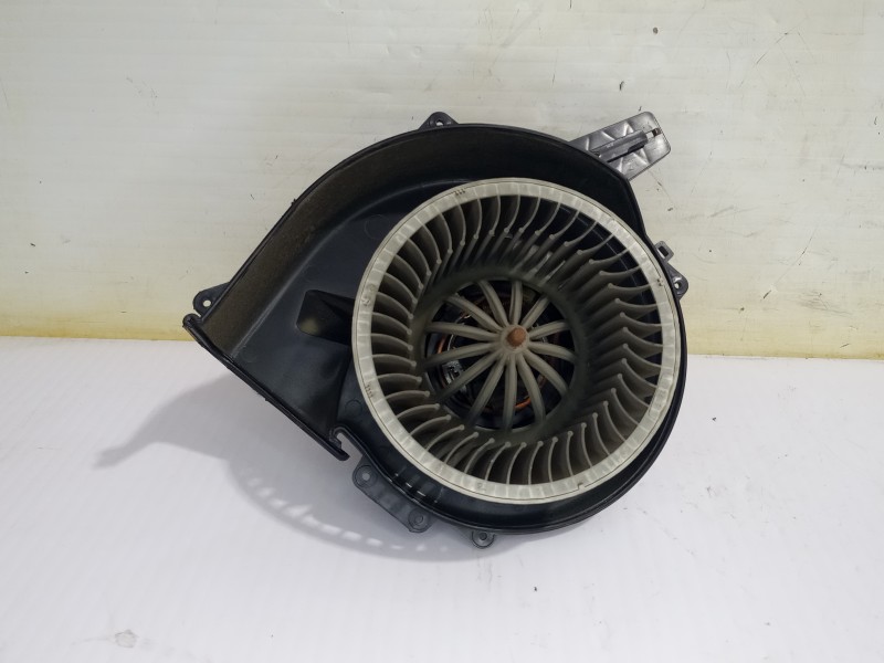 Recambio de motor calefaccion para skoda fabia (5j2 ) family referencia OEM IAM 6Q1819015J  