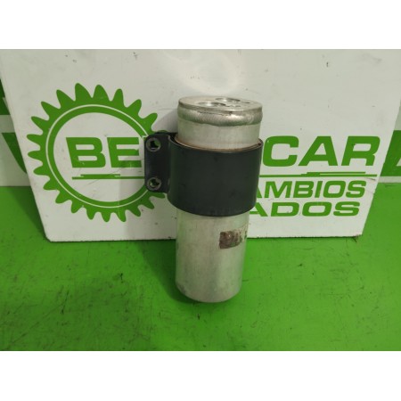 Recambio de soporte de filtro de aire para volkswagen passat berlina (3b3) 1.6 referencia OEM IAM 3B0260197  