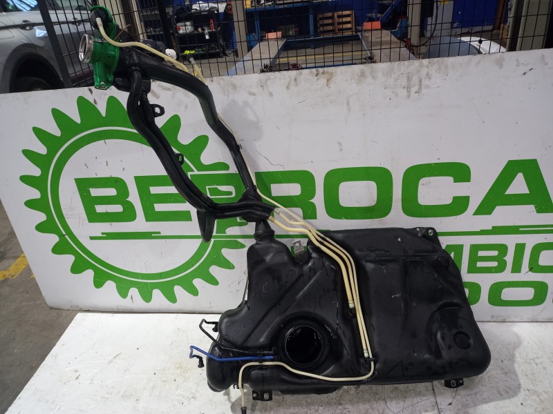 Recambio de deposito combustible para seat ibiza (6j5) emoción referencia OEM IAM 6J0201060B / 6Q0201035A  