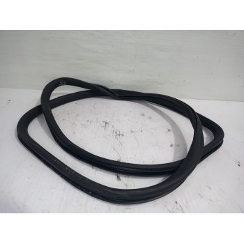 Recambio de goma contorno para volkswagen passat lim. (362) advance bluemotion referencia OEM IAM 3C4867911B  