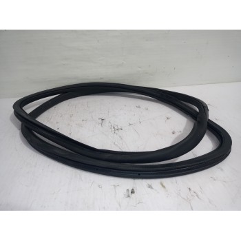 Recambio de goma contorno para volkswagen passat lim. (362) advance bluemotion referencia OEM IAM 3C4867911B  