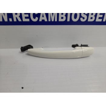 Recambio de maneta exterior delantera derecha para peugeot 207 1.4 16v vti referencia OEM IAM 96845224677  