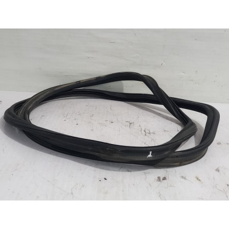 Recambio de goma contorno para volkswagen passat lim. (362) advance bluemotion referencia OEM IAM 3C4867911B  