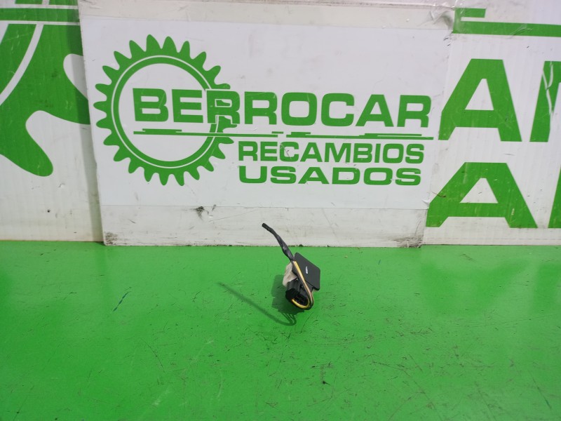 Recambio de sensor para renault scenic iii xmod bose referencia OEM IAM 988809284R  