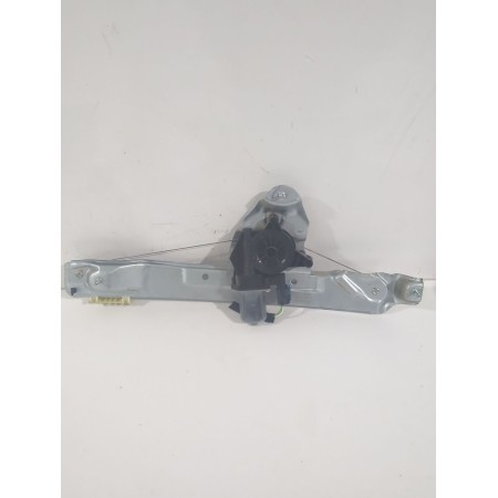 Recambio de elevalunas trasero izquierdo para dacia duster (hm_) 1.0 tce 90 referencia OEM IAM 827210622R  