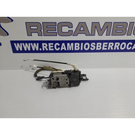Recambio de cerradura puerta delantera derecha para peugeot partner kombi 1.6 16v referencia OEM IAM PSA828405  