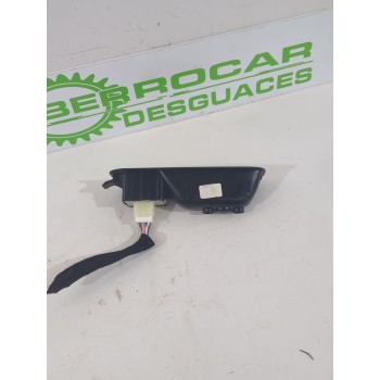 Recambio de mando elevalunas trasero izquierdo para dacia duster (hm_) 1.0 tce 90 referencia OEM IAM 254217475R  