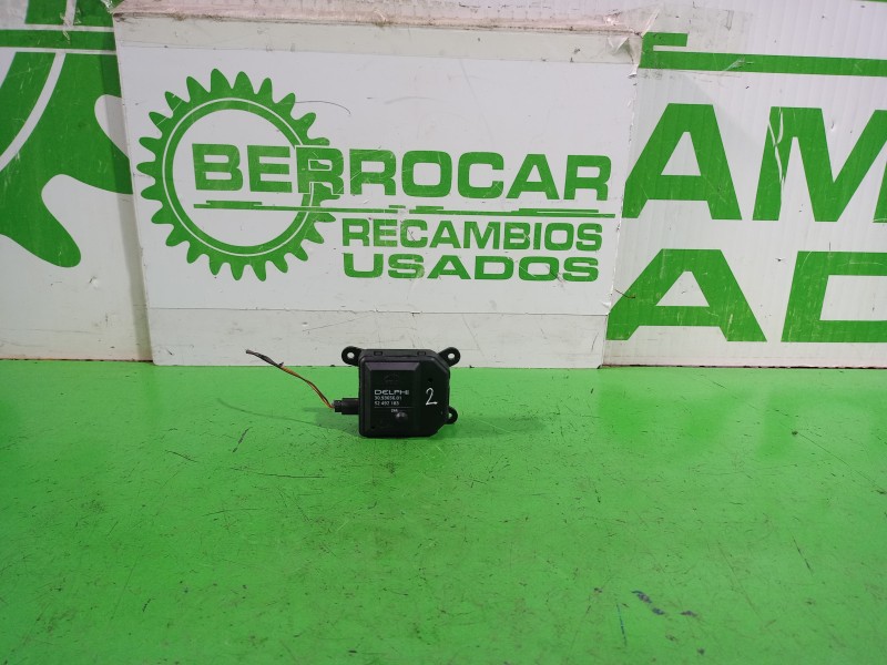 Recambio de motor apertura trampilla para opel astra h berlina elegance referencia OEM IAM 309365601  