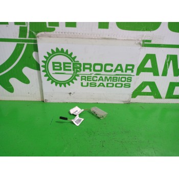 Recambio de luz interior para renault scenic iii xmod bose referencia OEM IAM 8200418356  