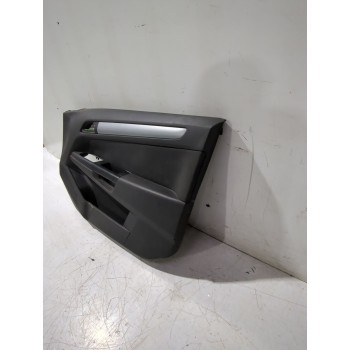 Recambio de guarnecido puerta delantera derecha para opel astra h (a04) 1.7 cdti (l48) referencia OEM IAM 13153882  