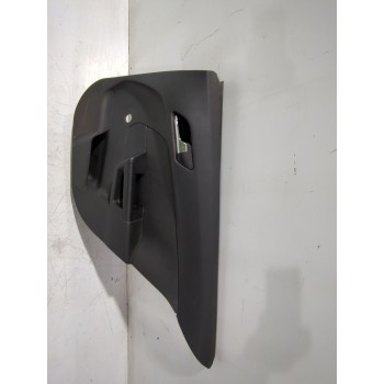 GUARNECIDO PUERTA TRASERA DERECHA 13153918 