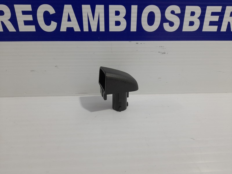 Recambio de embellecedor maneta para opel vivaro b kasten/combi referencia OEM IAM 808406464R  