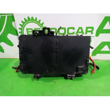 Recambio de caja reles / fusibles para opel astra h berlina elegance referencia OEM IAM 13145017  