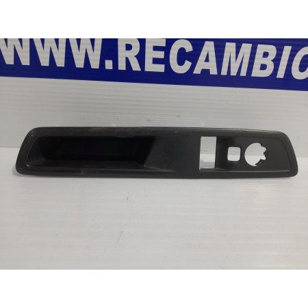 Recambio de moldura interior para toyota proace verso referencia OEM IAM 98144411ZD  