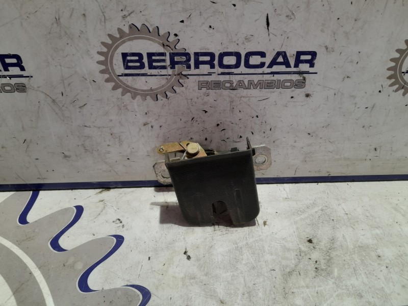 Recambio de cerradura maletero / porton para volkswagen polo (9n1) 1.2 referencia OEM IAM 6Q6827505  