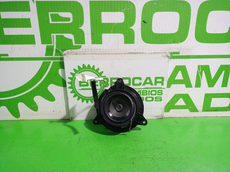 Recambio de altavoz para renault scenic iii xmod bose referencia OEM IAM 3257820010  