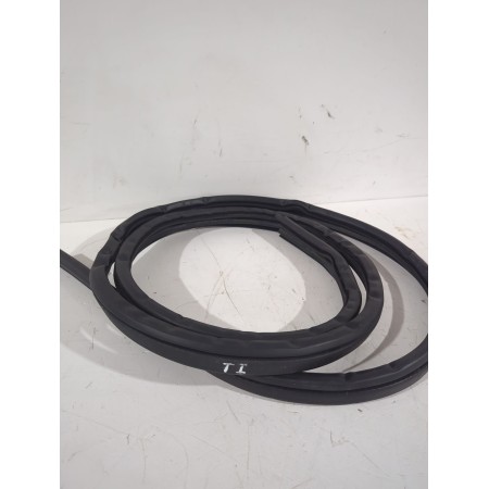 Recambio de goma contorno para nissan micra v (k14) 1.5 dci referencia OEM IAM 803305FA0A  