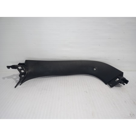 Recambio de moldura derecha para kia niro (sg2) hybrid concept referencia OEM IAM 81740AT000  