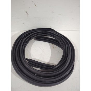 Recambio de goma contorno para nissan micra v (k14) 1.5 dci referencia OEM IAM 803315FA0A  