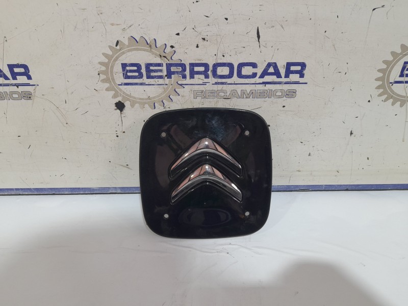 Recambio de tapacubos para citroën c3 aircross referencia OEM IAM 98031813  
